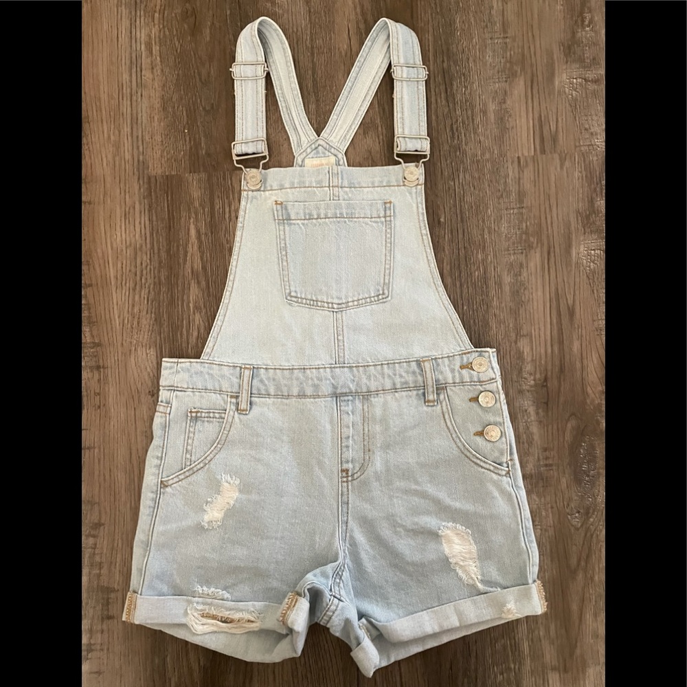 Girl’s New Forever 21 Overalls Shorts Size 11/12